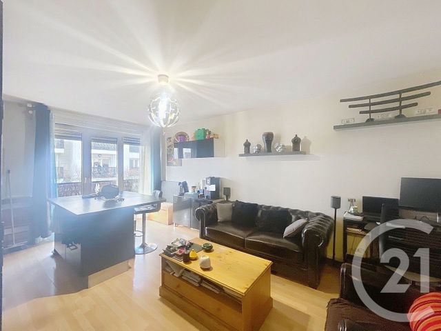 Appartement F2 à vendre - 2 pièces - 38.0 m2 - VILLEMOMBLE - 93 - ILE-DE-FRANCE - Century 21 Quartier De La Gare