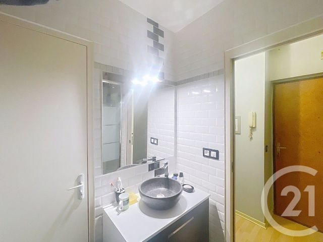 Appartement F2 à vendre - 2 pièces - 38.0 m2 - VILLEMOMBLE - 93 - ILE-DE-FRANCE - Century 21 Quartier De La Gare