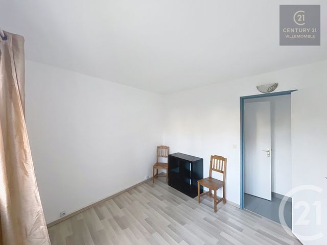 Appartement F2 à vendre - 2 pièces - 44.0 m2 - VILLEMOMBLE - 93 - ILE-DE-FRANCE - Century 21 Quartier De La Gare