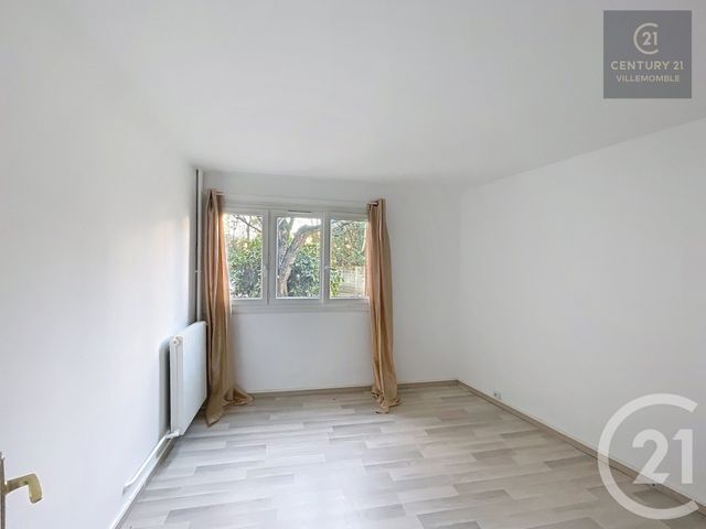 Appartement F2 à vendre - 2 pièces - 44.0 m2 - VILLEMOMBLE - 93 - ILE-DE-FRANCE - Century 21 Quartier De La Gare