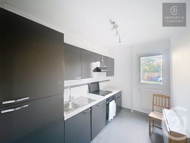 Appartement F2 à vendre - 2 pièces - 44.0 m2 - VILLEMOMBLE - 93 - ILE-DE-FRANCE - Century 21 Quartier De La Gare