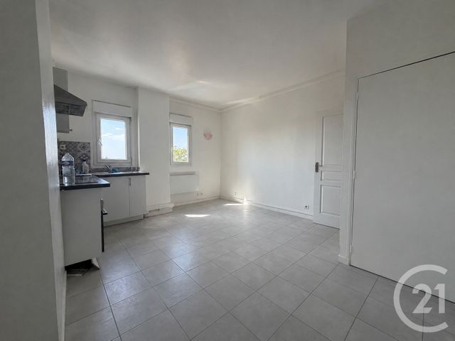 Appartement F3 à vendre - 3 pièces - 44.4 m2 - LE RAINCY - 93 - ILE-DE-FRANCE - Century 21 Quartier De La Gare