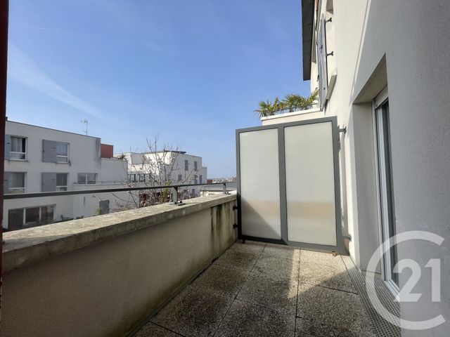Appartement F3 à vendre - 3 pièces - 55.0 m2 - VILLEMOMBLE - 93 - ILE-DE-FRANCE - Century 21 Quartier De La Gare