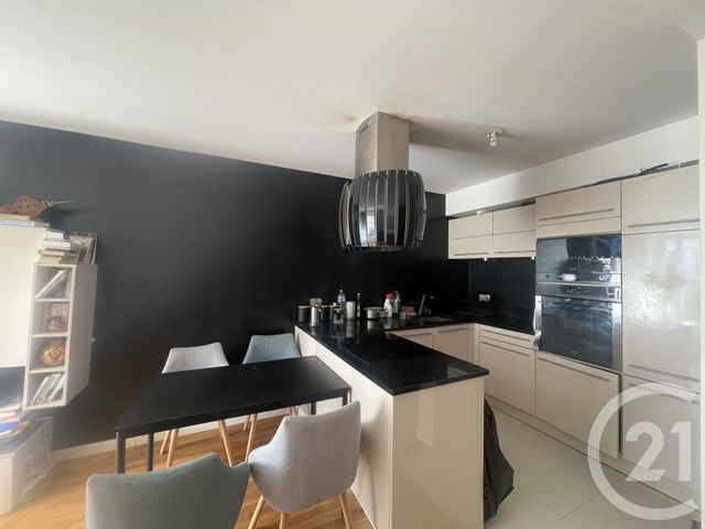 Appartement F3 à vendre - 3 pièces - 59.66 m2 - VILLEMOMBLE - 93 - ILE-DE-FRANCE - Century 21 Quartier De La Gare