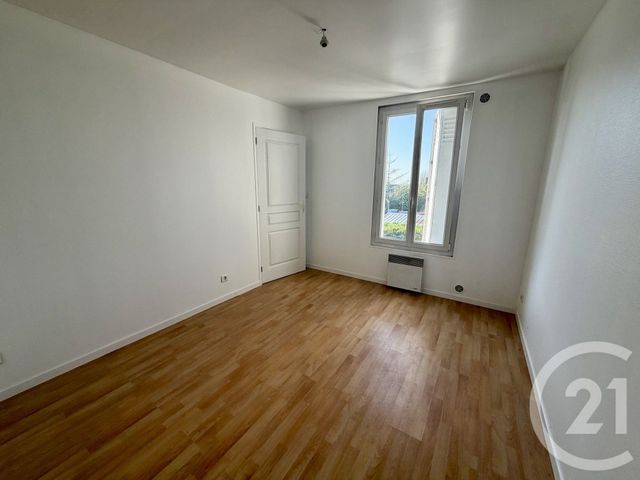 Appartement F2 à vendre - 2 pièces - 44.03 m2 - LE RAINCY - 93 - ILE-DE-FRANCE - Century 21 Quartier De La Gare