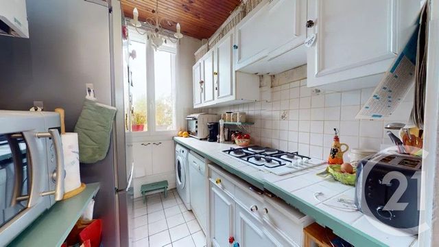 Appartement F3 à vendre - 3 pièces - 61.0 m2 - VILLEMOMBLE - 93 - ILE-DE-FRANCE - Century 21 Quartier De La Gare