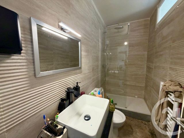 Appartement F2 à vendre - 2 pièces - 39.8 m2 - LE RAINCY - 93 - ILE-DE-FRANCE - Century 21 Quartier De La Gare