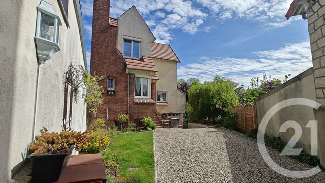 maison à vendre - 7 pièces - 144.05 m2 - VILLEMOMBLE - 93 - ILE-DE-FRANCE - Century 21 Quartier De La Gare