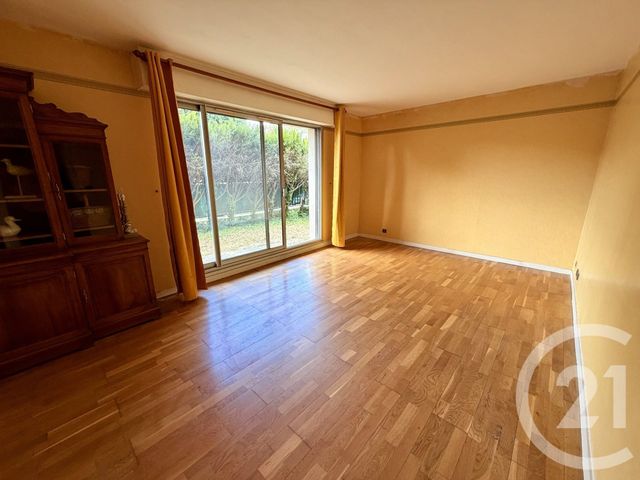 Appartement F2 à vendre - 2 pièces - 49.0 m2 - LE RAINCY - 93 - ILE-DE-FRANCE - Century 21 Quartier De La Gare