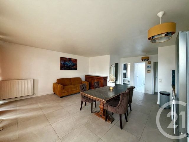 Appartement F3 à vendre - 3 pièces - 61.0 m2 - VILLEMOMBLE - 93 - ILE-DE-FRANCE - Century 21 Quartier De La Gare