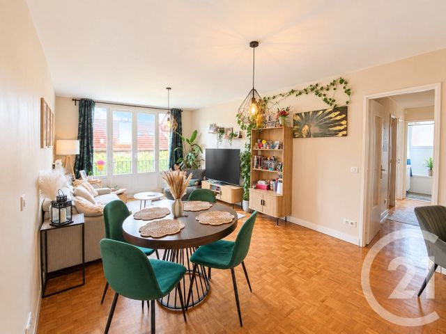 Appartement F3 à vendre - 3 pièces - 67.89 m2 - VILLEMOMBLE - 93 - ILE-DE-FRANCE - Century 21 Quartier De La Gare
