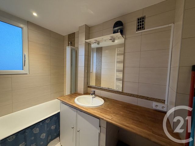 Appartement F4 à vendre - 4 pièces - 64.0 m2 - VILLEMOMBLE - 93 - ILE-DE-FRANCE - Century 21 Quartier De La Gare