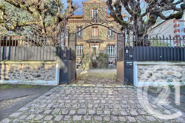 maison à vendre - 12 pièces - 230.0 m2 - VILLEMOMBLE - 93 - ILE-DE-FRANCE - Century 21 Quartier De La Gare